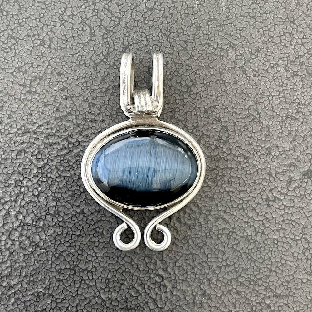 Black Onyx and Silver Pendant.